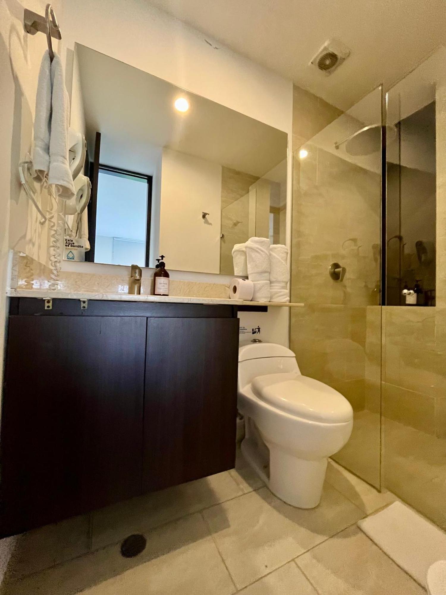 Operacion Hotelera Rioverde - Llanogrande Ріонегро Екстер'єр фото